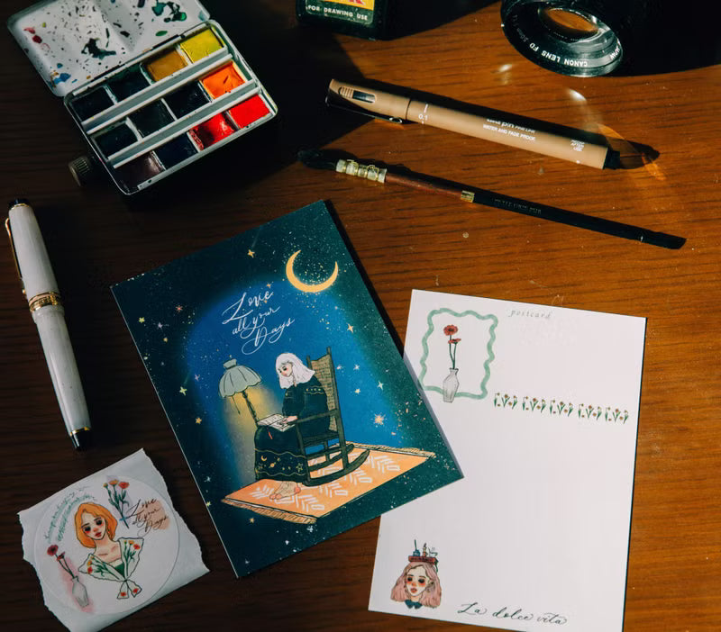 La Dolce Vita - Love All Your Days Postcard
There are stars and moons in the days,
remember to open the window, remember
to be gentle.
May you never be alone.
Incudes 1 postcard
Size: 105x148 mm
Material: Ivory 250g
Made in Taiwan