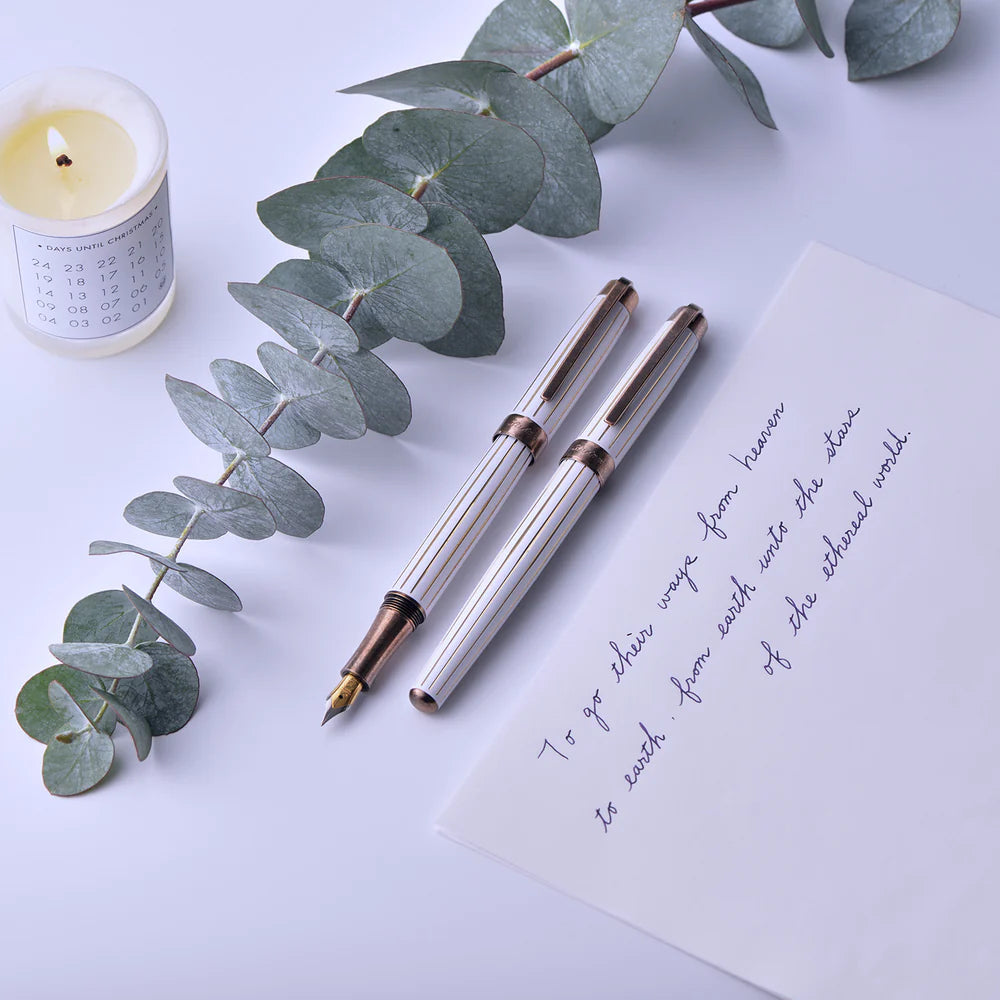 Iconic look
The simple geometric lines brought an elegant style and were favored by different age groups. Laban presents Antique'II to pen lovers who are fascinated by the retro style.
Eco-friendly Pens
The material of Antique'II is recycled brass—a friendly fountain pen for both you and the earth.