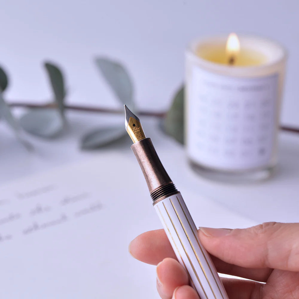 Iconic look
The simple geometric lines brought an elegant style and were favored by different age groups. Laban presents Antique'II to pen lovers who are fascinated by the retro style.
Eco-friendly Pens
The material of Antique'II is recycled brass—a friendly fountain pen for both you and the earth.