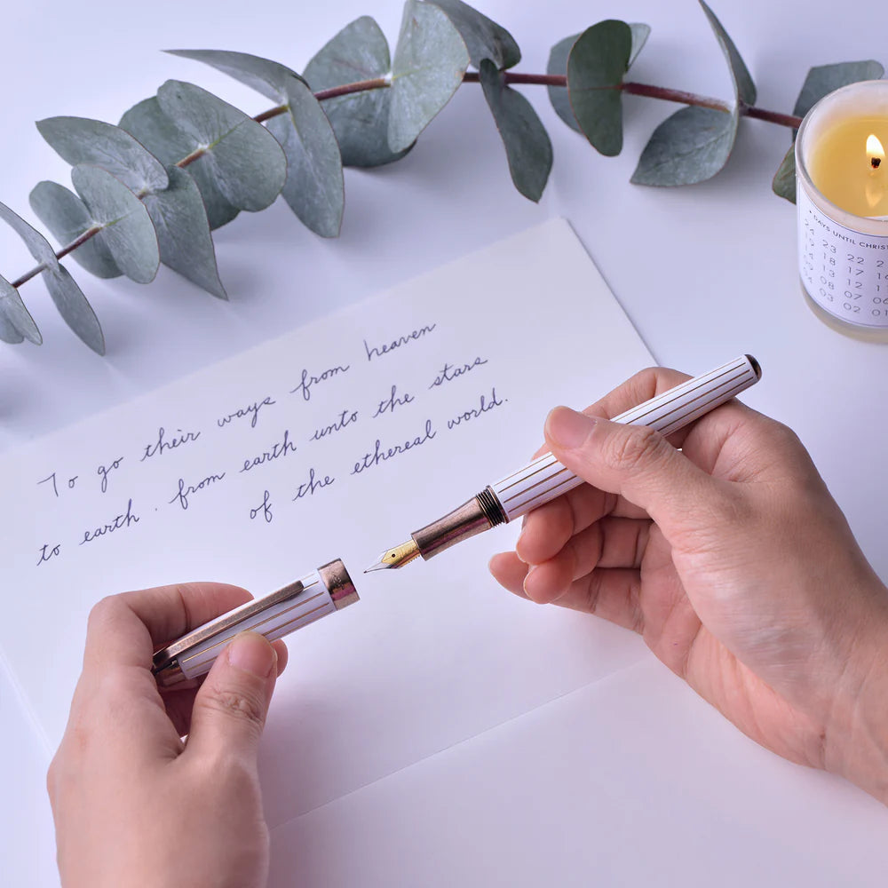 Iconic look
The simple geometric lines brought an elegant style and were favored by different age groups. Laban presents Antique'II to pen lovers who are fascinated by the retro style.
Eco-friendly Pens
The material of Antique'II is recycled brass—a friendly fountain pen for both you and the earth.