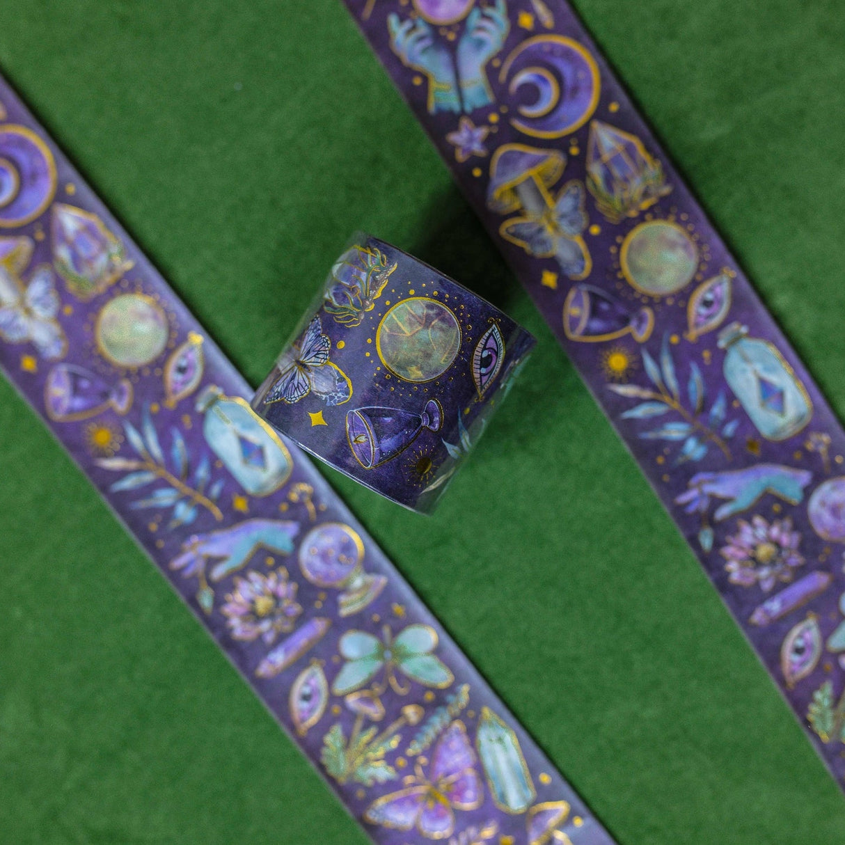 Add a touch of magical elegance to your crafts with this stunning foil washi tape, exclusively designed by CoraCreaCrafts. Featuring intricate magical and whimsical designs, this washi tape is as versatile as it is beautiful: ideal for bullet journaling, card making, or enhancing any creative project.
Measurements: 3 cm wide x 5 m long