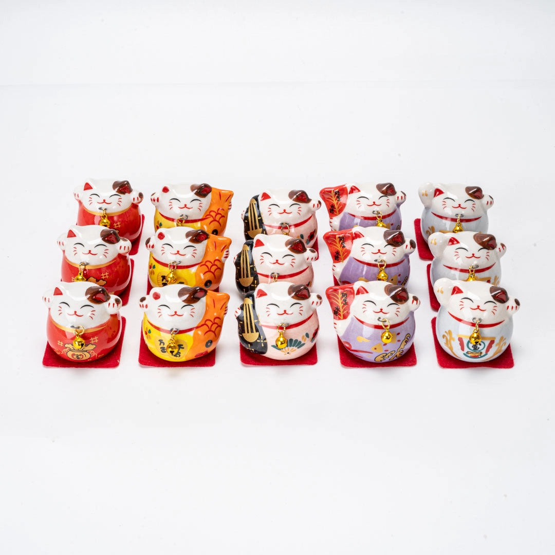 We will choose a random color to ship to you!
Size: 2.5 inch Tall
Assorted Colors
Material: Ceramic