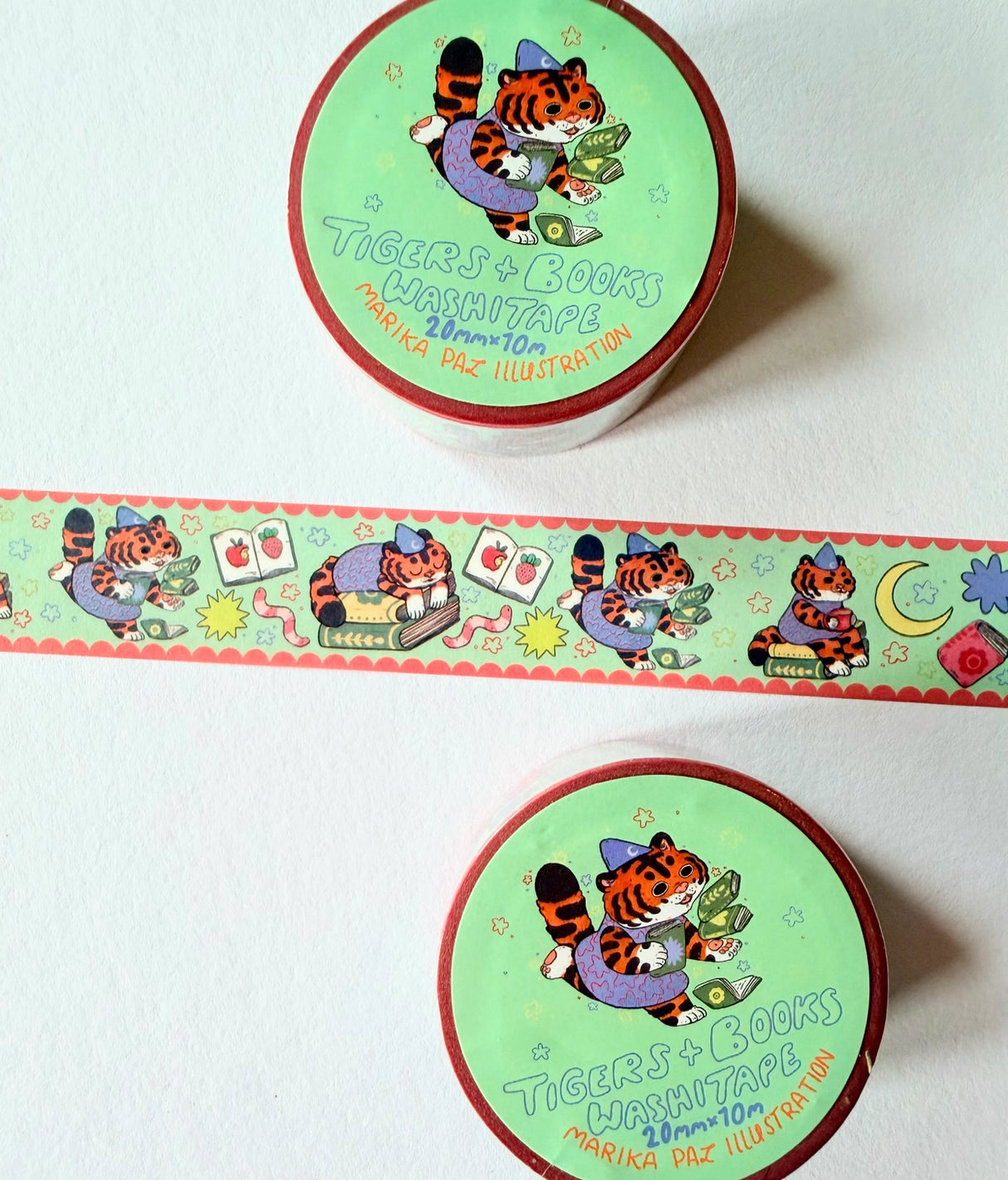 Marika Paz Illustration Washi Tape - Tigers and Books
A washi tape full of sweet tigers reading books!
