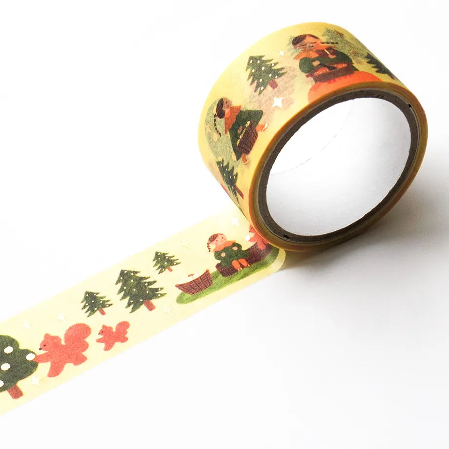 Illustrator Mariko Fukuoka's cute foil-embossed masking tape.
In the forest, a woman and squirrel, are gathering nuts and having a tea party. The sparkling gold foil stamping adds a design accent. Cut short to use as stickers, or as a pop point in wrapping or decoration.
✨ Product Features
Gold foil stamping for a subtle, elegant shine
Perfect for decorating planners, journals, cards, gifts, and scrapbooks
High‑quality Cozyca Products washi tape
Size: 20 mm × 5 m