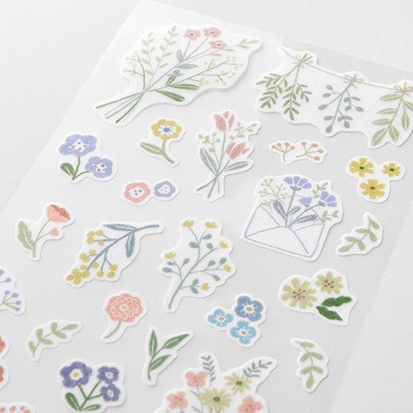 Midori - Floral Pattern Sticker Sheet
Easily and cutely arrange these stickers on your planners and notebooks. Each sticker comes in a set of two, each with a different design. Enjoy layering and arranging to fit your style. The
gently see-through stickers become even more enjoyable when layered. With stickers of various sizes and patterns, you can easily enjoy arranging your planner or notebook with just the stickers. With a masking sticker type, you can also easily reapply it after applying.
A w