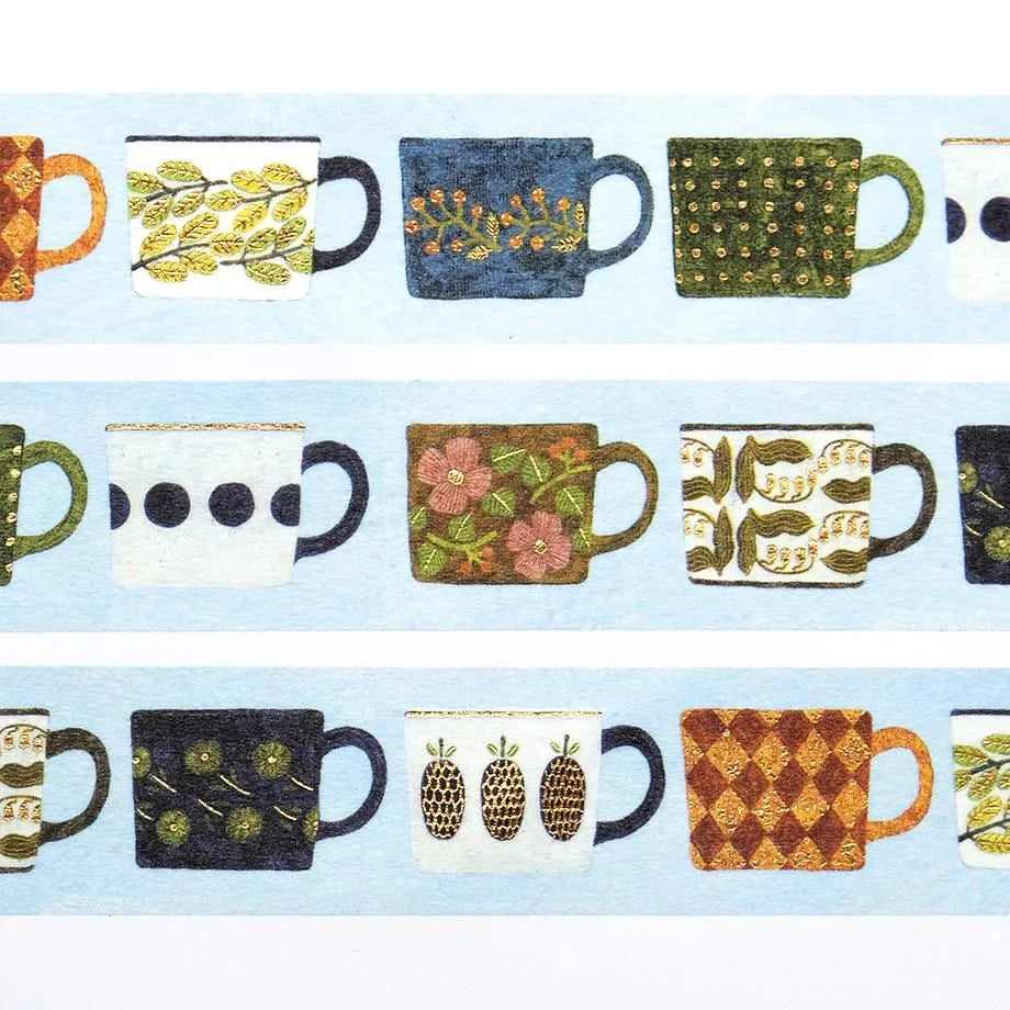 Cozyca Products - Midori Asano Washi Tape - My Favorite Mugs
Washi tape by illustrator Midori Asano. Cute mugs with chubby shapes are lined up.
It's fun to spend time thinking about which mug to use today.mThe shiny, casually sprinkled gold foil stamping is also stylish.
20mm wide x 5m long