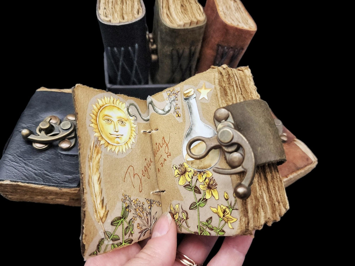 Mini Journal Class with Coralie from CoraCreaCrafts