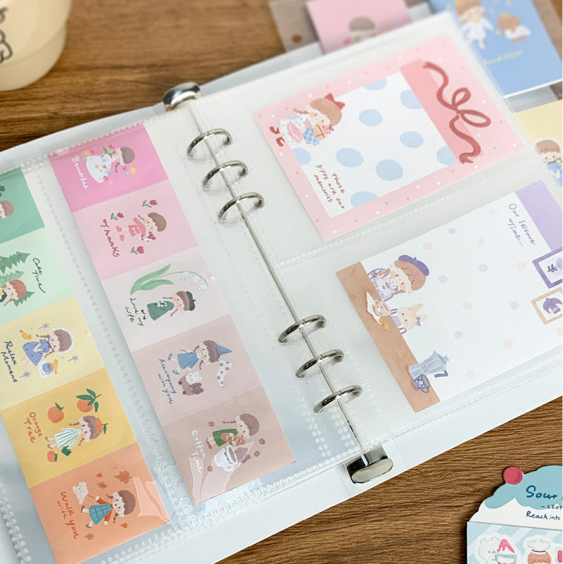 Molinta - Flower's Shadow Organizing Binder
A compact A6 six ring binder from Molinta, designed for everyday notes, lists, and creative planning. Lightweight and easy to carry, it’s an ideal companion for quick thoughts, reminders, and daily jotting.
Specifications: 140mm x 230mm
6 ring binder
Includes elastic closure
Inserts not included