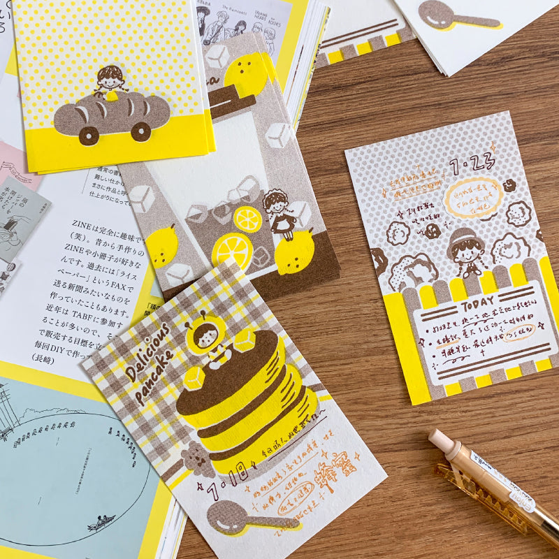 Molinta - Yellow Brown M5 Memo Pad
This includes 4 different designs that were created through a risograph printing process to achieve a nostalgic feel. The colors vary in depth, and the images on each sheet will have slight color registration deviations which is the unique feature of RISO printing.
Specifications: 80mmx120mm
Material: 100g cotton paper
Number of pages: 16