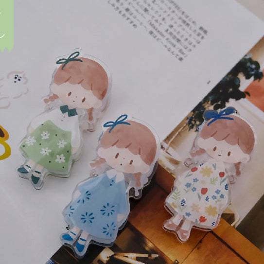 Molinta Acrylic Clip
Add a touch of charm and functionality to your planner or binder with this acrylic clip, a beautifully crafted accessory designed to keep your pages secure while adding a soft pop of color to your setup!
Available in 5 different designs!
62mm x 25mm