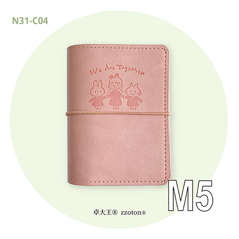 Stay organized in style with the Molinta 6‑Ring Binder, a compact and beautifully crafted cover designed for everyday notes, lists, sticker storage, and creative planning. Its warm brown tone gives it a classic, cozy feel, making it a perfect addition to any planner setup or stationery collection.
This binder is built in the A6, A7, or M5 size, making it wonderfully portable — easy to slip into bags, pouches, or carry on the go.
Specifications:
M5: 95mm x 128mm
A7: 102mm x 153mm
A6: 110mm x 190mm
Does n
