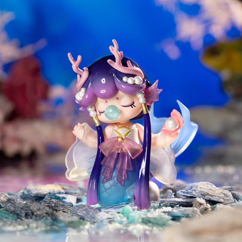 Surprise Figure Dolls: This series includes 12 different figures and 1 SECRET EDITION figure (Chang'e).
You will never know what you get until you open the box.
Material: PVC, Paper