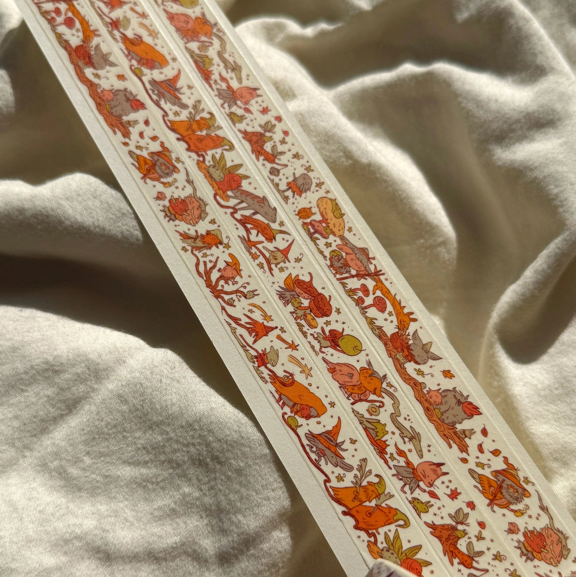 This washi features all the creatures from my Autumn Creatures Riso print! Originally printed with The Washi Station, now with it's own cover just like my other Washi tapes!