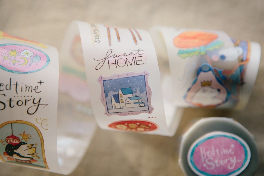 Enjoy these mystical fairy tale themed designs that only come alive during the night time right before bed.
Matte PET Tape
Width: 4.4cm / Length: 10m
88 cm per cycle