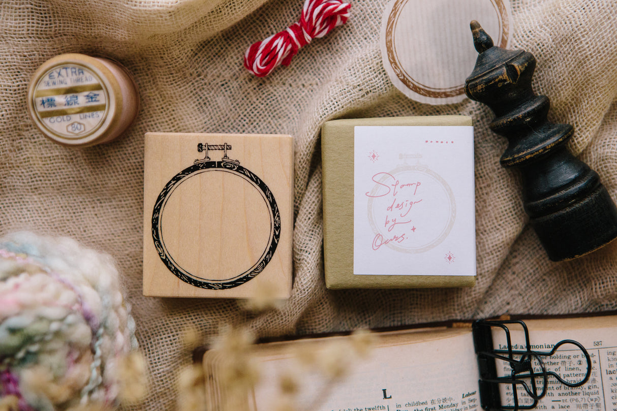 OURS Studio Circle Embroidery Hoop Rubber Stamp