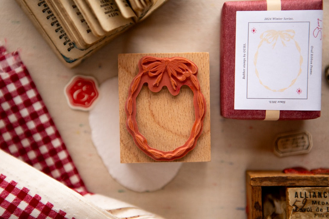 OURS Studio Oval Ribbon Frame Rubber Stamp