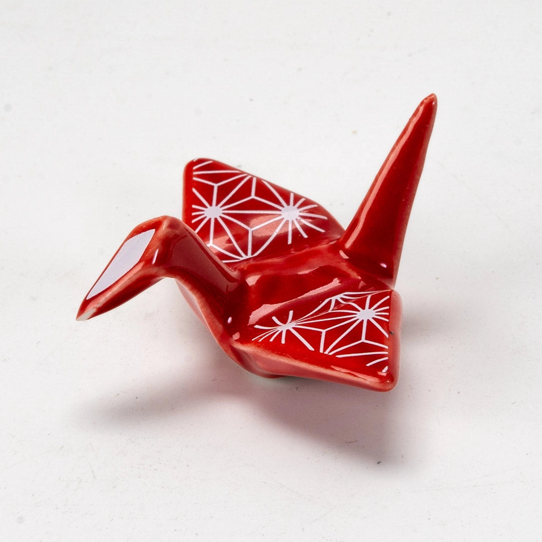 These cute ceramic rests are a perfect stationery addition to your desk! Use them for pens, paint brushes, or take them to your kitchen as a chopstick rest!
Size:2"L
Material: Porcelain
Weight: 1.6 oz
Origin: China