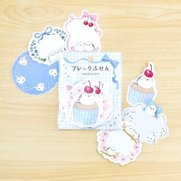 These flake sticky notes are designed by illustrator MILINA
They feature a weak adhesive, full-surface adhesive, and are die-cut so you can write on them with water-based pens, oil-based pens, or pencils.
Perfect for quick notes or adding decoration to your planner.
6 designs x 5 each (Total 30pcs)
Weak-adhesive
Includes 1 pack