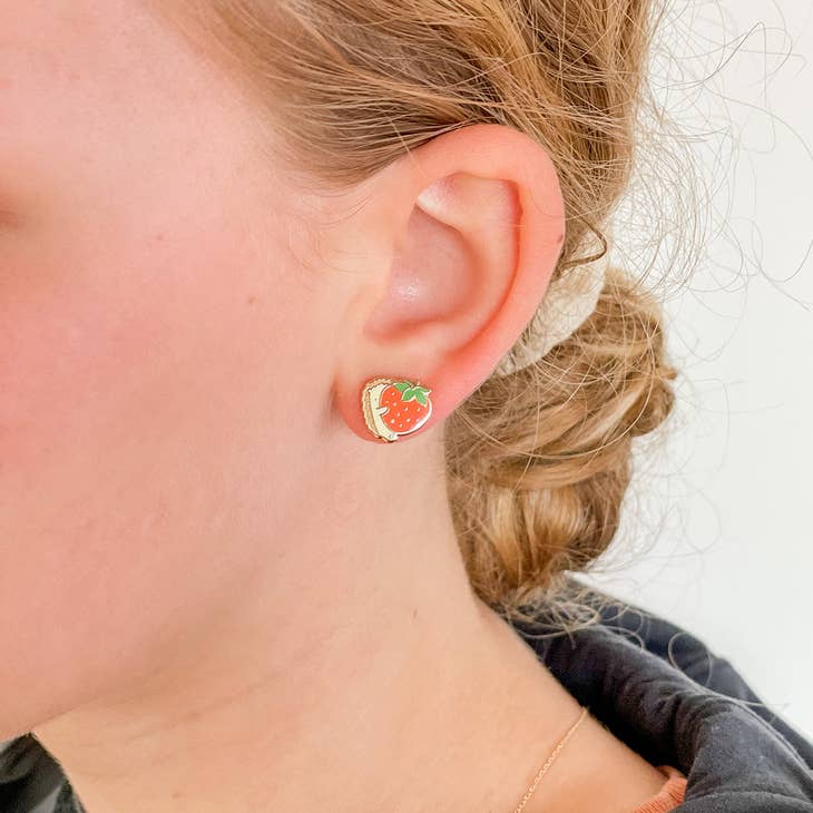 Peek-A-Boo Strawberry Earrings