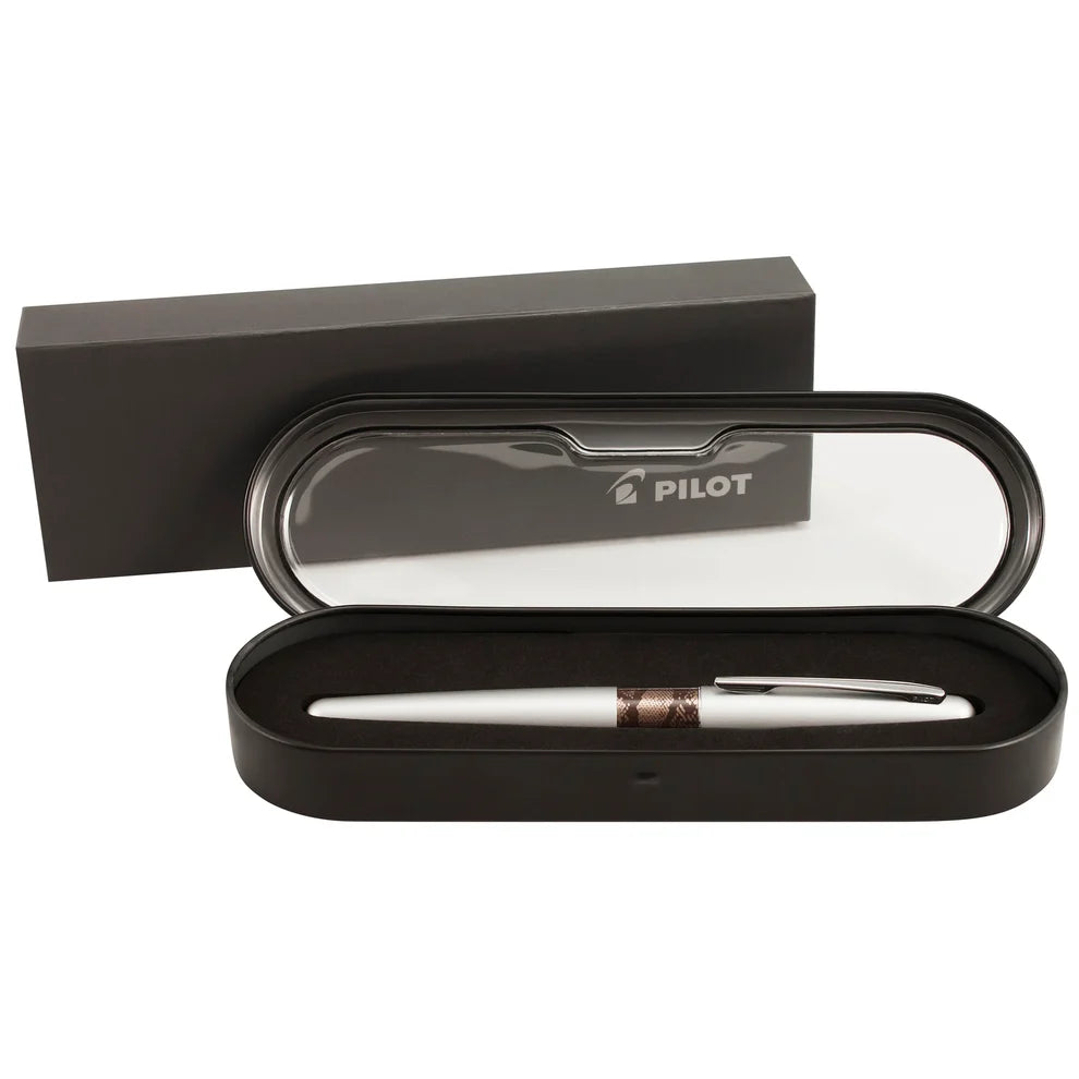 The Pilot Metropolitan Animal Collection brings a bold and stylish edge to everyday writing with its variety of animal prints that gives each design its own distinct pattern.
