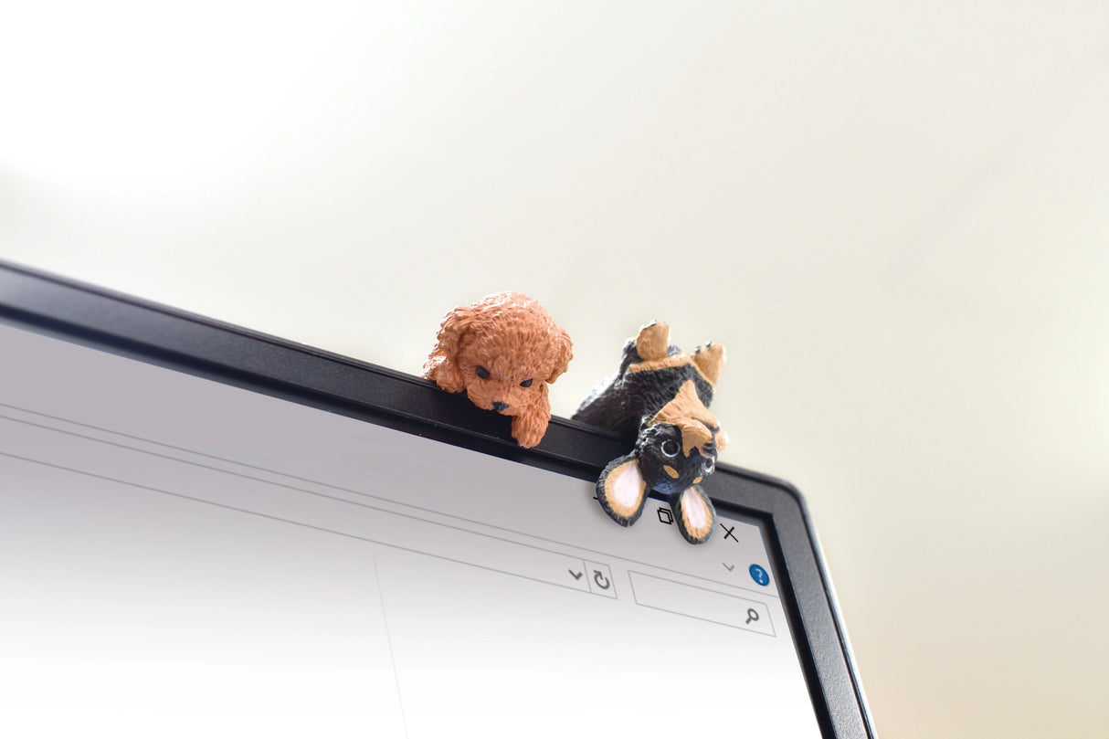 This is the newest addition to the popular "Futchiyasumi" series. Puppies of various breeds are using "Fuchiyasumi" to have a good night's sleep.... Their cute puppy-like pose is very cute!