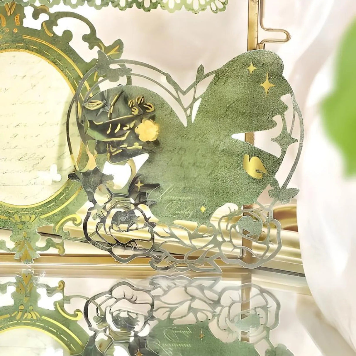 This vintage themed ephemera pack includes 10 pieces of cute paper materials in different color schemes! Each pack comes with pieces in 5 varying styles with 2 of each design.
These pieces make great card decoration, collage pieces, or additions to your journal spreads!