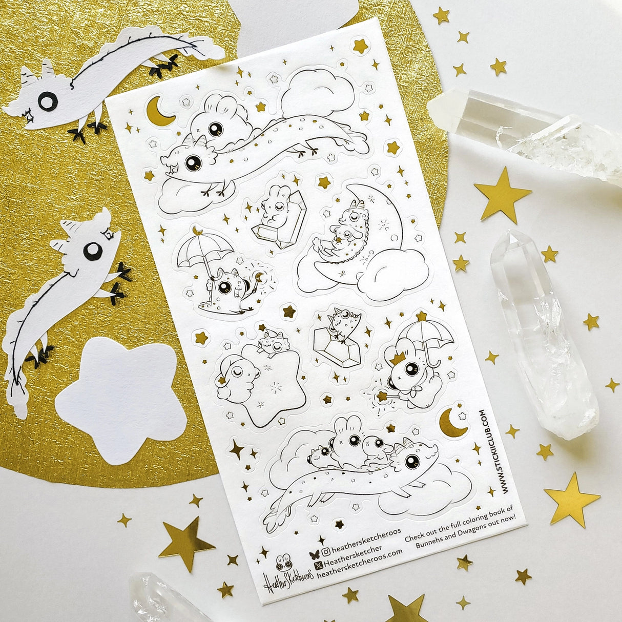 🐰🐉 When the stars begin to twinkle, @heathersketcheroos’ sleepy bunnehs hitch rides on friendly dwagons, sail on clouds, and nap on crescent moons. Every night is an adventure, every dream a new chapter in their whimsical, star-sprinkled journey.