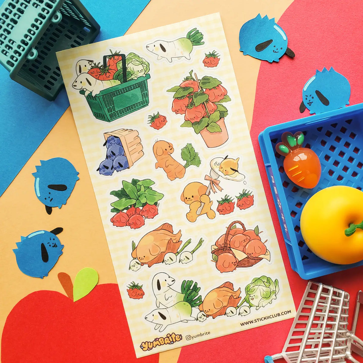 š„š¶ Letās go to the cutest farmers market ever with @yumbriteās veggie pups! From carrot doggos zooming around with leafy greens to tomato buddies piling into produce baskets, these pals take āfarm to tableā fun very seriously. Packed with fresh produce, playful pups, and wholesome charm, this sheet has us excited for our greens!
Art by: @yumbrite
Top Coating: None
Adhesive Layer: Paper
Backing Layer: Paper
6.69" x 3.54".
Weight - 0.03lbs.
1 sheet included