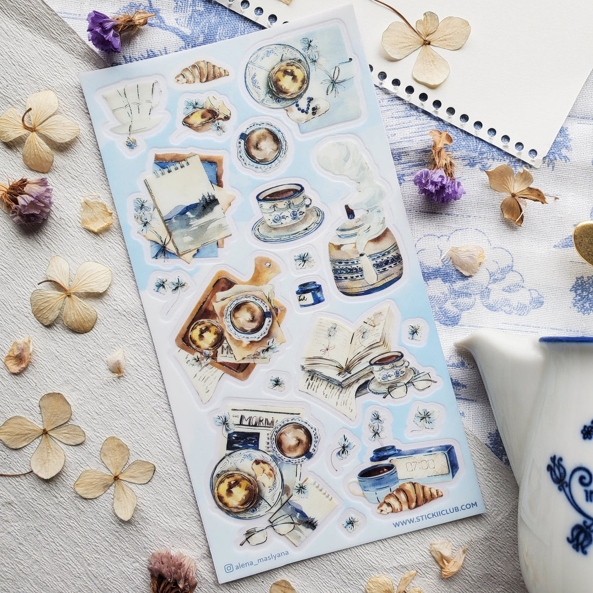 STICKII Peaceful Tea Time Sticker Sheet
☕🌸 Start your day with the calm beauty of @alena_maslyana's serene morning moments. With delicate cups of tea, warm croissants, and cozy notebooks, this peaceful sheet captures the perfect quiet morning