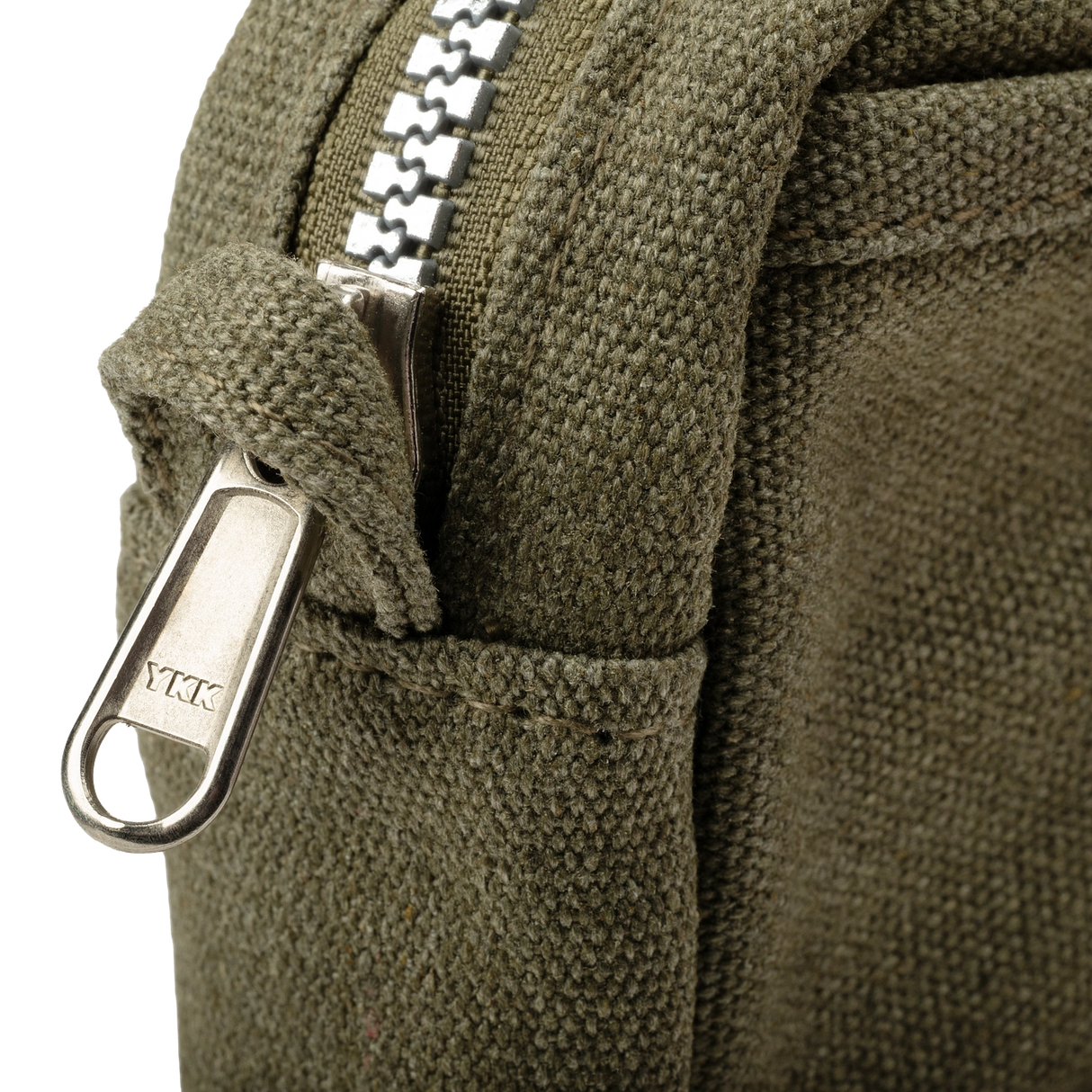 Features & Specs
Front layout: 8 slanted pockets + 3 directly behind
Interior: Main compartment fits an A5 notebook; two open compartments on each wall
Back panel: 3 wide exterior pockets + one full-length slip pocket
Quick-drying duck canvas — sturdy, breathable, and machine-washable
Convertible design — hooks for your own strap or a Soolla strap (coming soon)
Structured silhouette — holds its shape even when lightly packed
Full-width YKK zipper — smooth and durable
Compact profile — fits