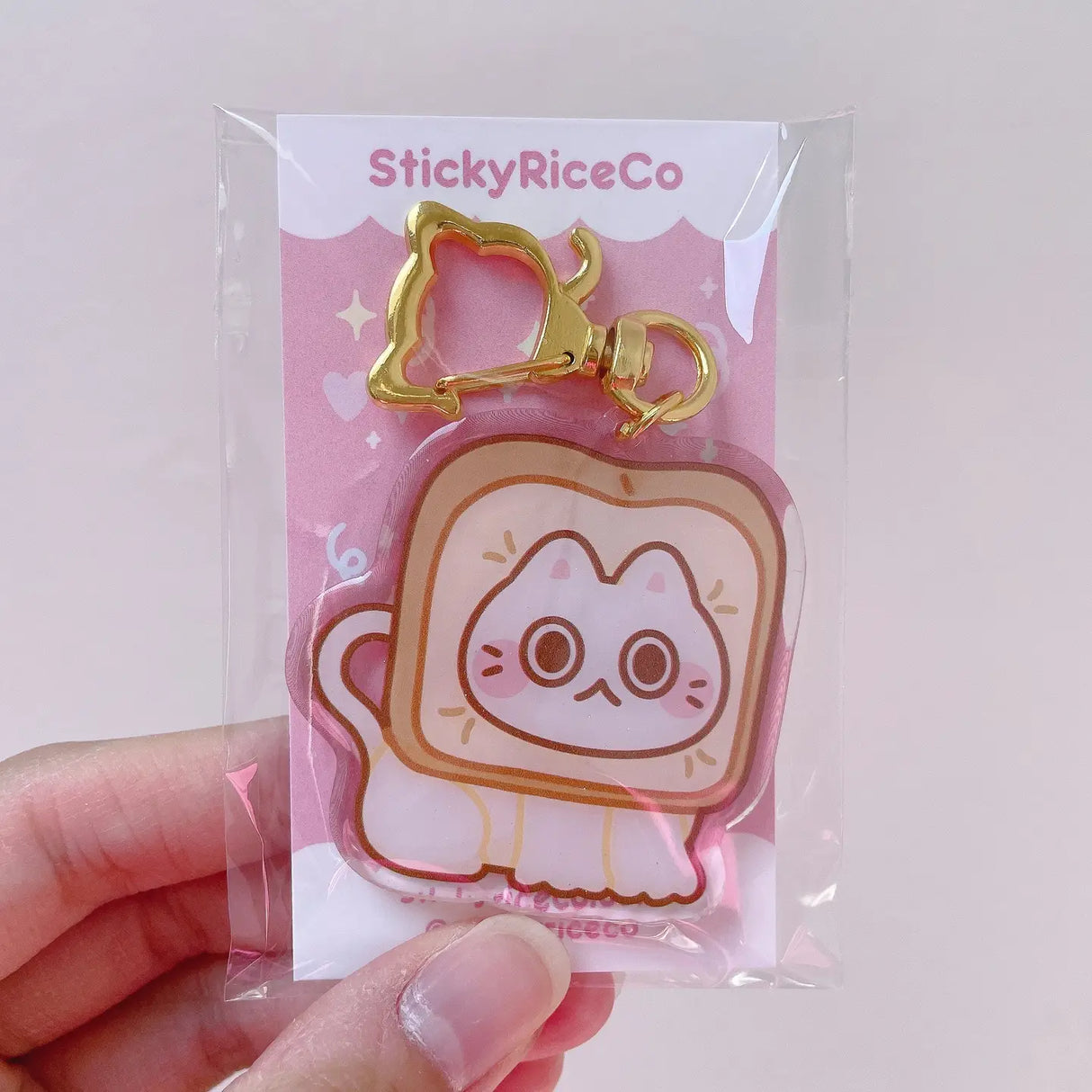 PLEASE NOTE: There may be plastic film covers on the backs of the keychains. The film is there to protect the keychains in transit and may look scratched. They can be removed to show shine/clarity on the surface.
Details:
2" in wide
ONE SIDED glitter epoxy with flat back
Double sided printing on sturdy acrylic
Colors may differ from picture due to lighting differences
Made in United States