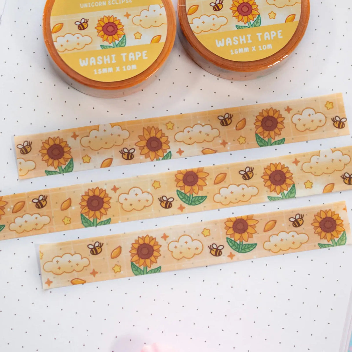 1 roll: 15mm x 10m
Made of eco-friendly adhesive paper materials
Easily removable with no residue
✧Notes✧ Please note that color on images may vary from monitor to monitor due to photographing, lighting and screen settings. Minor errors may be possible as these stickers are handmade.