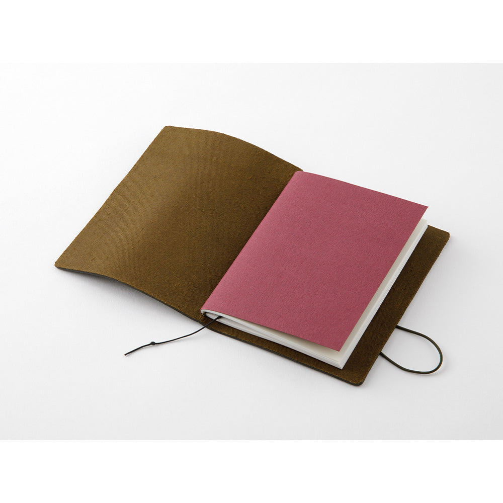 TRAVELER'S notebook Olive (Passport Size)