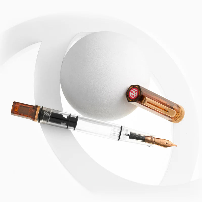 Comes in EF, F, M, B, Stub1.1 nib choices
Colors: Creme/Clear/RoseGold
Pen cap is able to post onto the back of the pen
Piston Filler Fountain pen.
Simply unscrew the end cap, dip into ink, screw back the end cap, and you're done! Ready to write!!
Pen cap has an inner cap to ensure a perfect seal when stored away.
Made for the beginner who just wants to try out fountain pens, all the way to the experts. A good everyday worker.
Please note: Ink is NOT included
A quick no brai