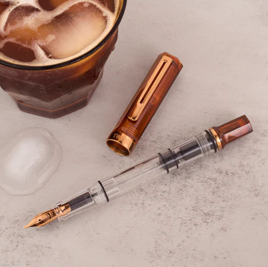 Comes in EF, F, M, B, Stub1.1 nib choices
Colors: Creme/Clear/RoseGold
Pen cap is able to post onto the back of the pen
Piston Filler Fountain pen.
Simply unscrew the end cap, dip into ink, screw back the end cap, and you're done! Ready to write!!
Pen cap has an inner cap to ensure a perfect seal when stored away.
Made for the beginner who just wants to try out fountain pens, all the way to the experts. A good everyday worker.
Please note: Ink is NOT included
A quick no brai