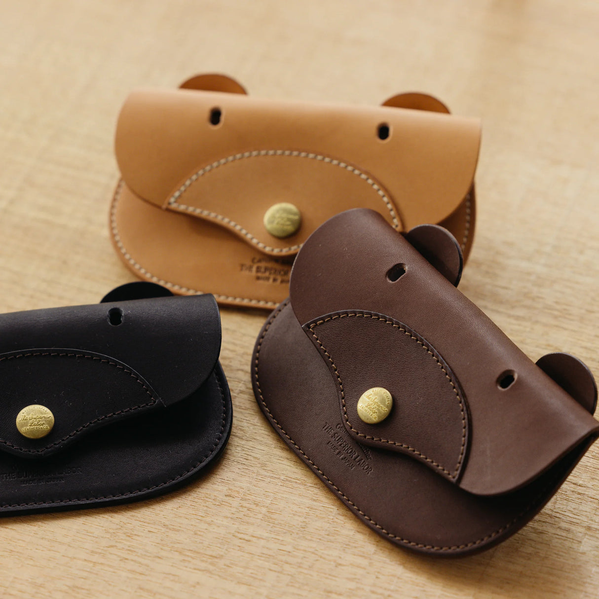 The SUPERIOR LABOR Bear Purse
A wallet with a bear motif.
It is durable and can be used for many years, and the design is cute and makes a nice accent.
Size: W15.5×H10.5cm