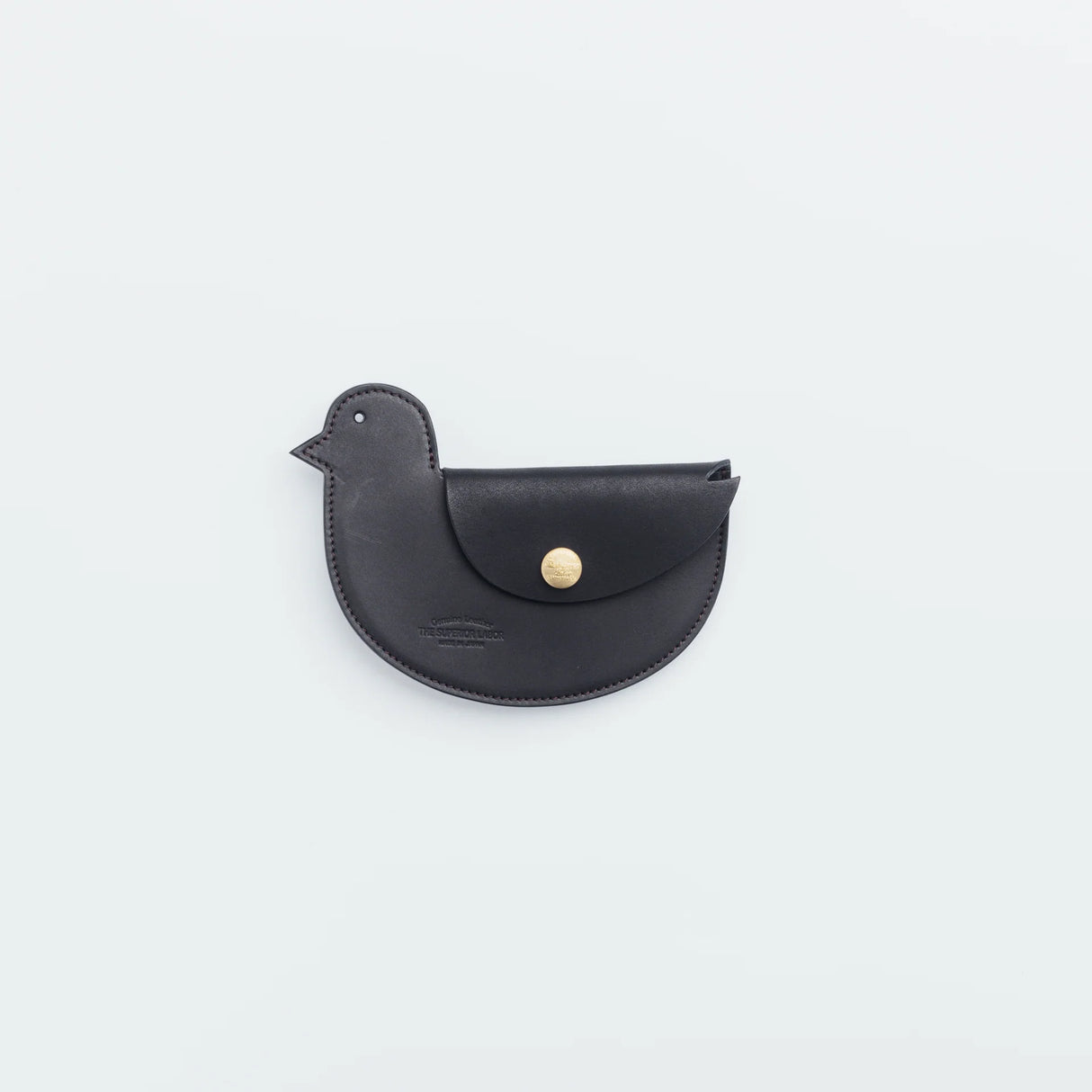 A wallet with a bird motif.
It is durable and can be used for many years, and the design is cute and makes a nice accent.
Size: W17×H12.5cm
Leather Products
We use natural leather. While we avoid pieces with damage that could cause tearing, natural marks, wrinkles, and other characteristics are part of the leather’s charm and may be present on the product. Even within the same type of leather, color, thickness, and texture may vary.
Please be careful to avoid stains or color transfer from water exposure.