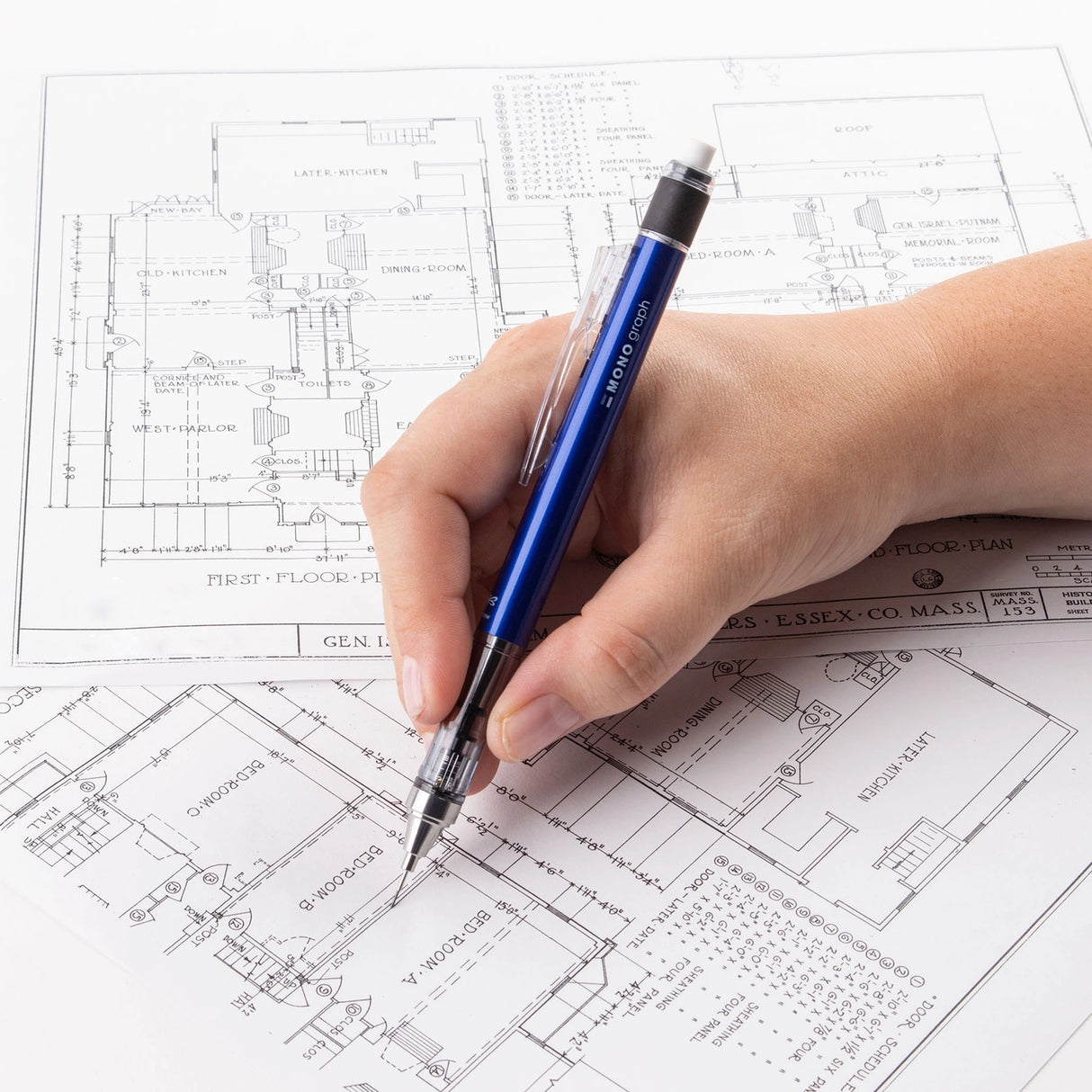 The MONO Graph Mechanical Pencil is Tombow’s #1 selling mechanical pencil. It features an innovative shake-mechanism that allows the user to extend the lead by simply shaking the pencil. The pencil’s clip is equipped with a shake lock that prevents accidental lead extension. Lightweight yet sturdy barrel with comfortable grip. A 4mm long fixed guide pipe prevents the lead from breaking and enables users to write firmly, stably, and comfortably. Features one of Japan’s most popular erasers, the MONO Eraser.