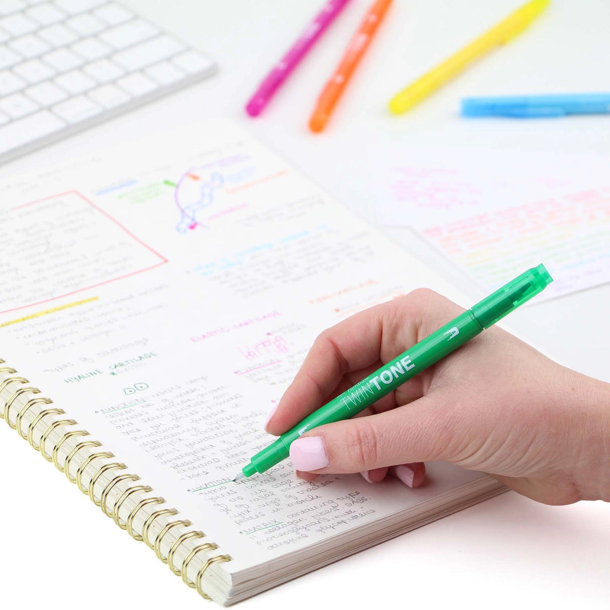 Double-sided marker creates thick or thin lines with two tip choices – broad bullet tip for bold lines or extra-fine tip for detailed, precise lines. Perfect for color-coding and decorating planners, journals and notebooks. Create fun doodling and lettering styles with a choice of 36 colors. Water-based ink doesn’t bleed through most papers. Durable fiber point tips are long lasting and maintain shape after use. 