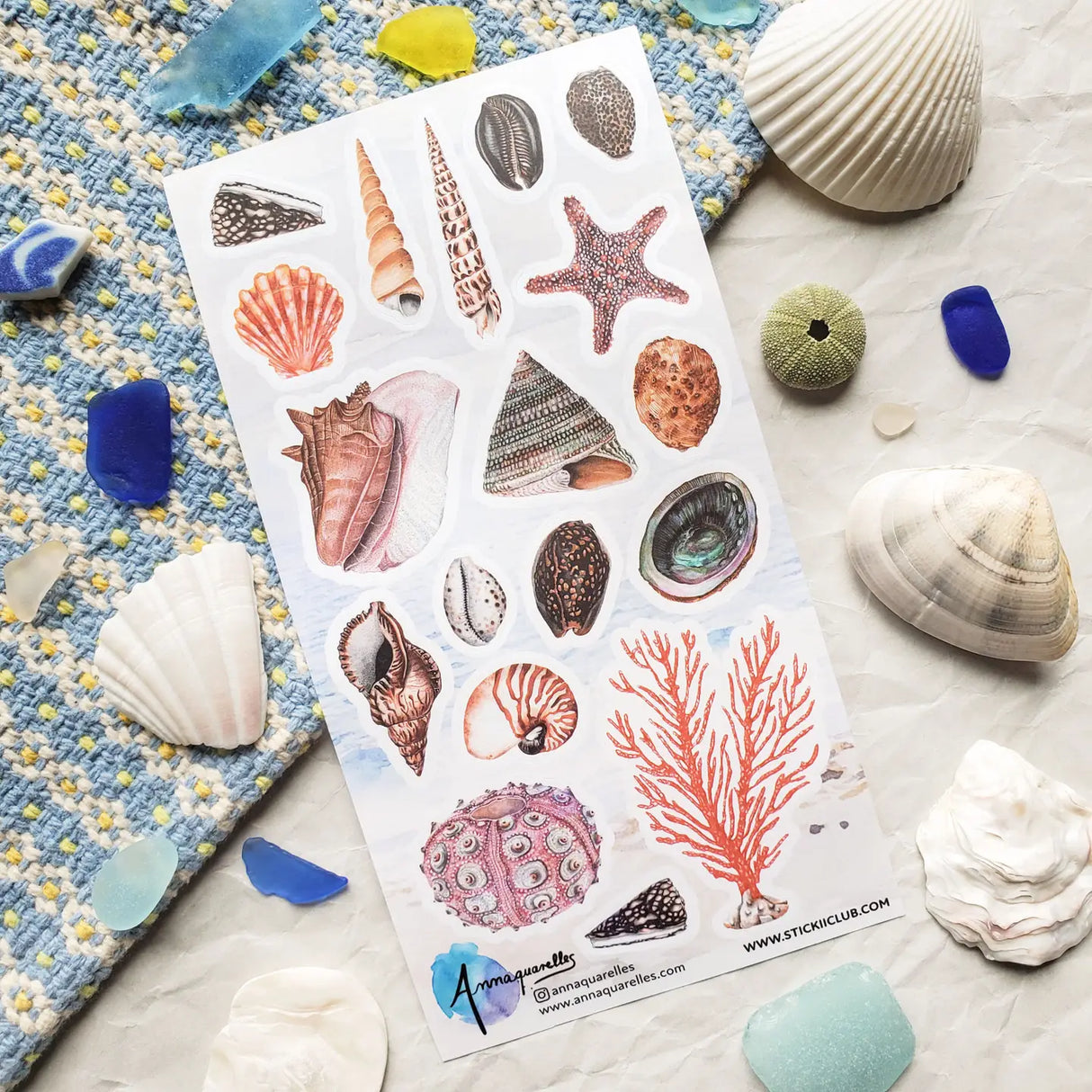 🐚🌊 Drift ashore into @annaquarelles’s beautiful collection of seaside treasures. Delicate seashells, branching coral, a rosy sea urchin, and a sparkling starfish come together like keepsakes gathered from a walk along the coast. Painted with soft watercolor detail and full of natural ocean charm, this sheet will bring a splash of coastal magic to your pages.
Art by: @annaquarelles