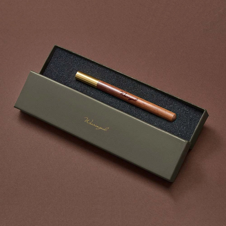 A modular glass pen that combines a glass nib with an elegant rosewood body.
The modular design allows the pen to be used for many years to come due to its easy nib replacement system. Designed to be easy to use and clean, the nib can be detached easily and lightly rinsed with water for cleaning.
The screw on brass cap allows for safe transport and storage making it perfect for use on the go. 