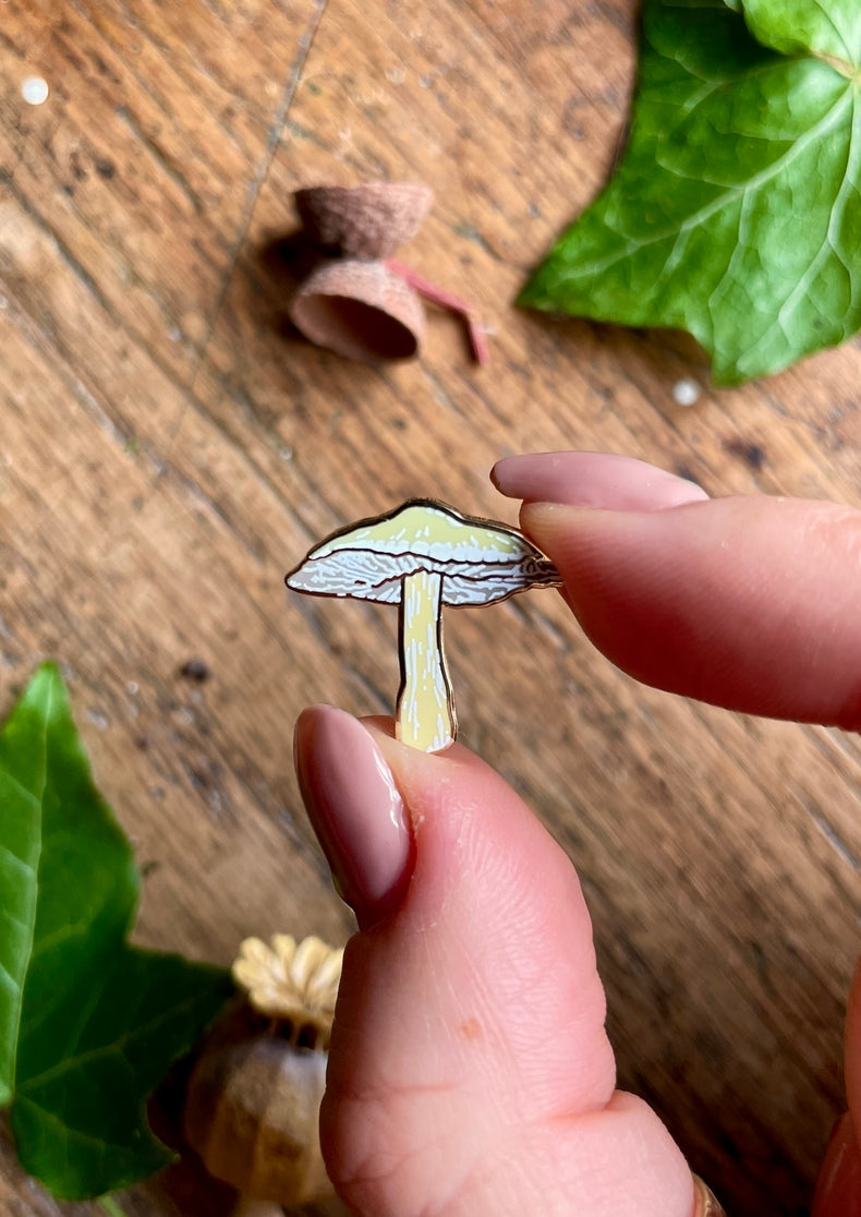 Juego de mini pines esmaltados de semillas del bosque