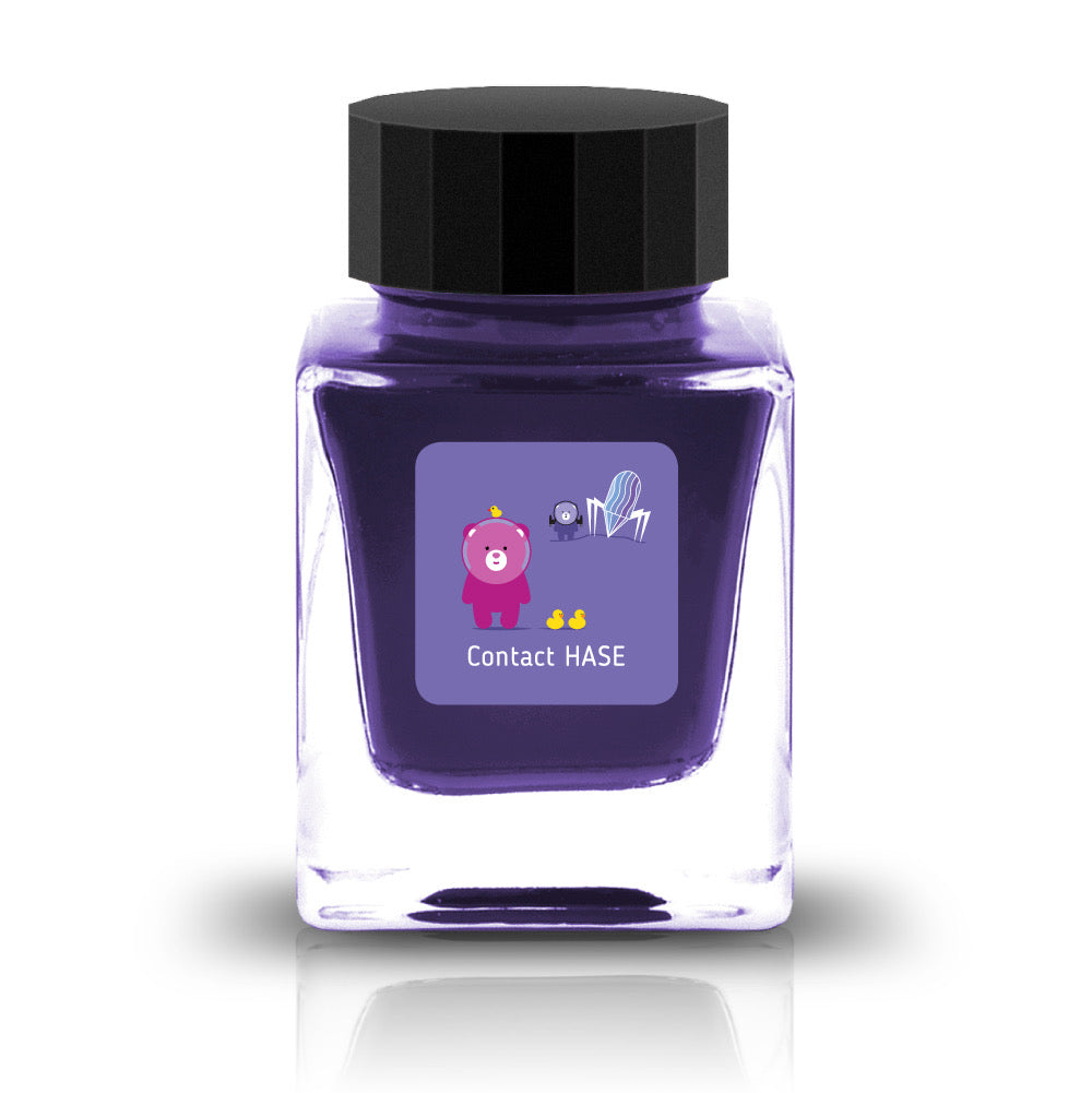The Three-Year Anniversary Contact Collection features rich, vibrant colors with a smooth writing experience and fascinating characteristics such as shimmer and scent. The “Super” inks contain iridescent shimmer particles that shift color with the light, while the scented inks add a sensory twist to your writing. Please note that scented inks may feather when a large amount is applied—using fountain pen–friendly paper is recommended for the best results.