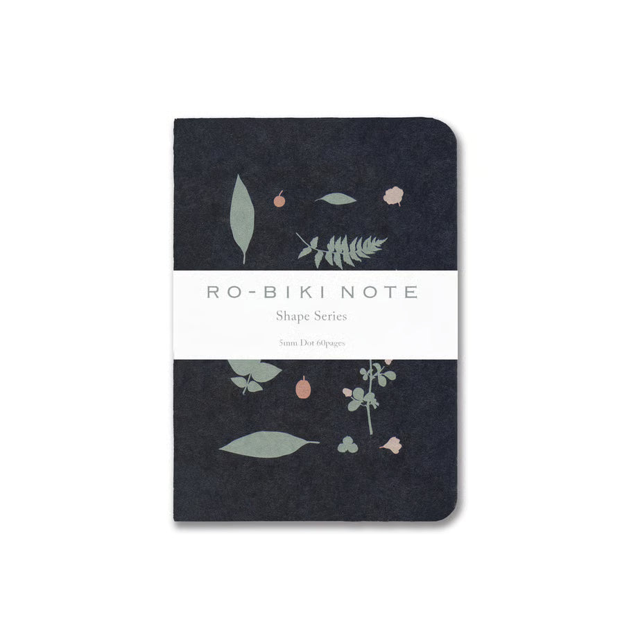 The RO‑BIKI Note is a beautifully crafted Japanese notebook known for its distinctive waxed paper cover, which gains character the more you use it. Over time, the cover softens, develops a natural patina, and becomes uniquely yours—making every notebook feel personal and well‑loved.