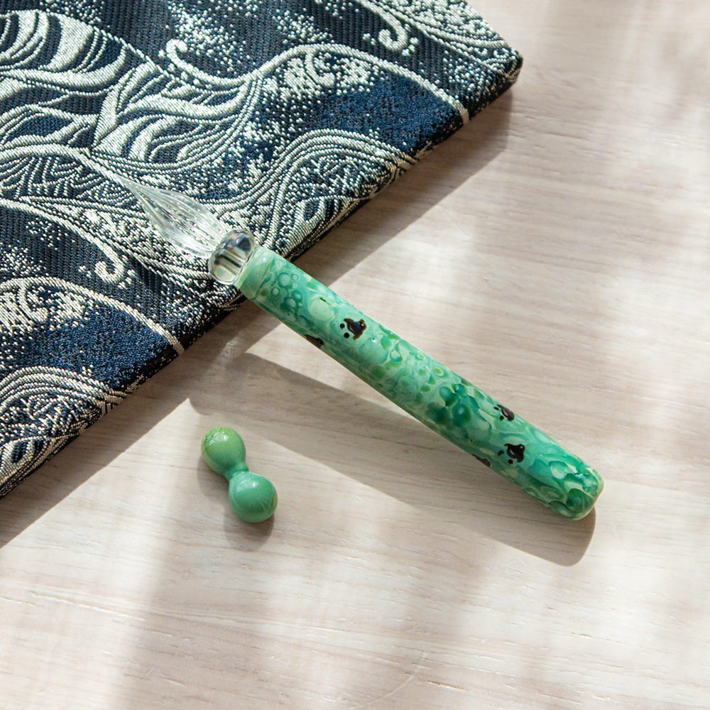 Chidori Emerald Glass Dip Pen with Pen Rest