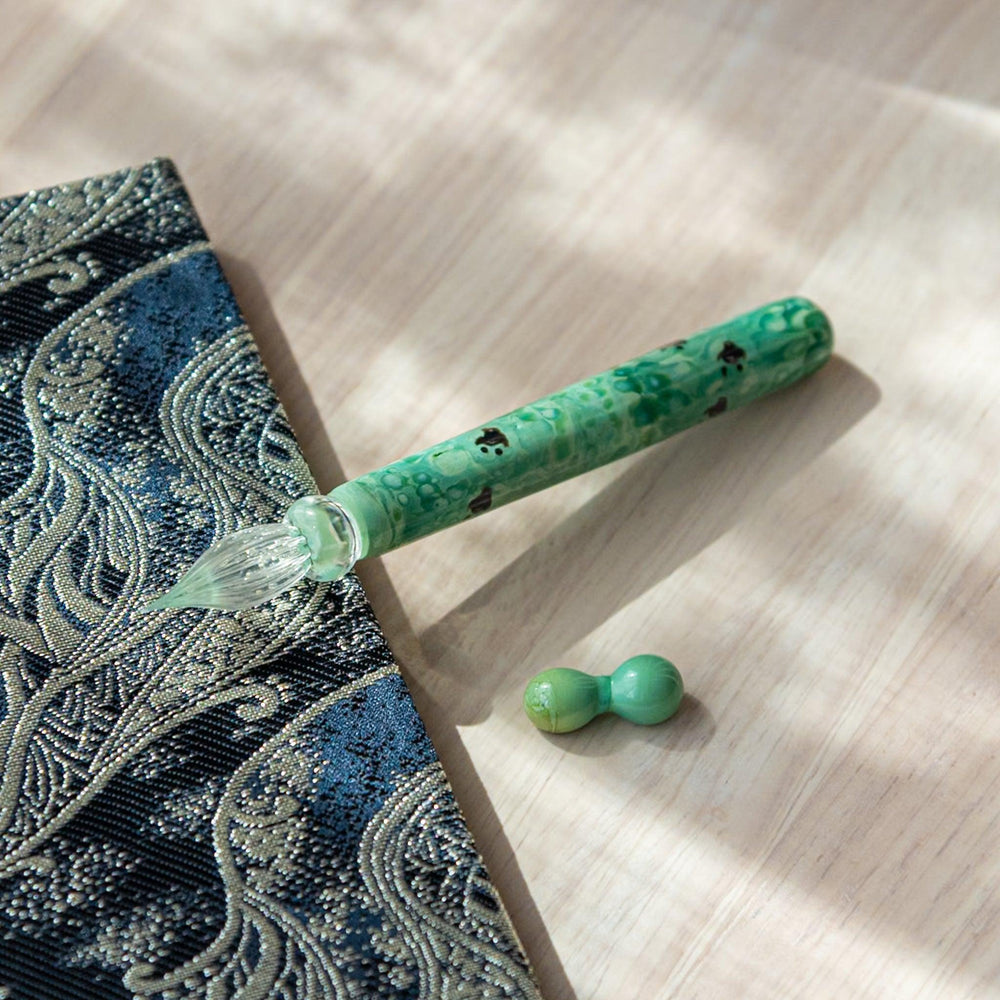 Chidori Emerald Glass Dip Pen with Pen Rest