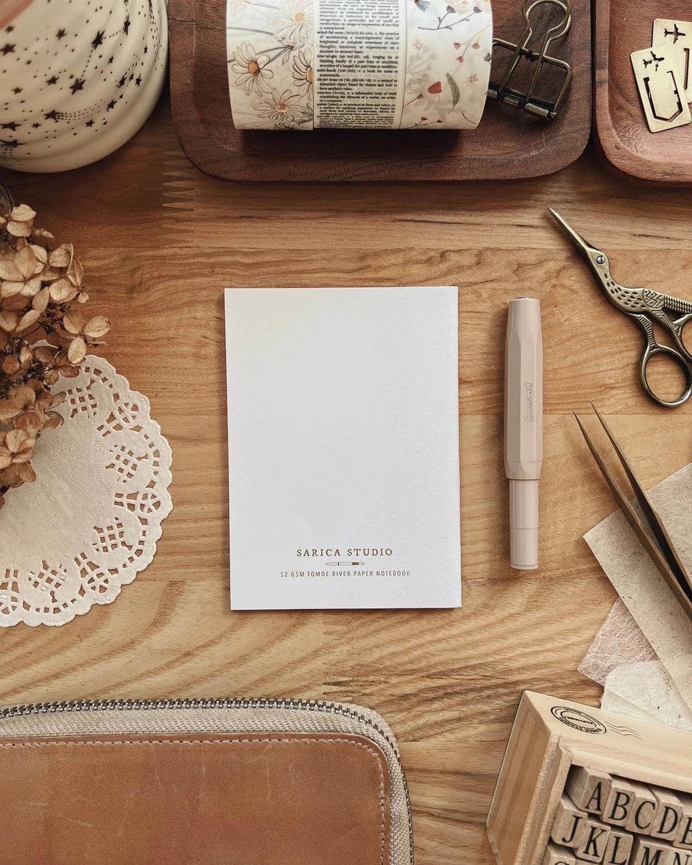 Sarica Studio Lily Notebook (Passport TN Size)