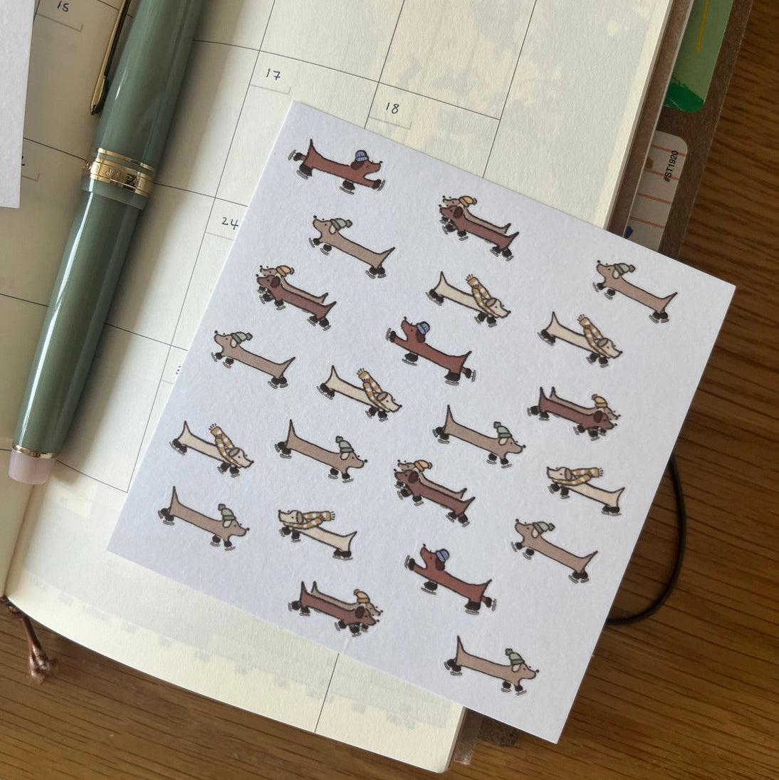 Ice skating sausages everywhere!
Includes 1 sticker sheet
Measurements: 10 cm x 10 cm