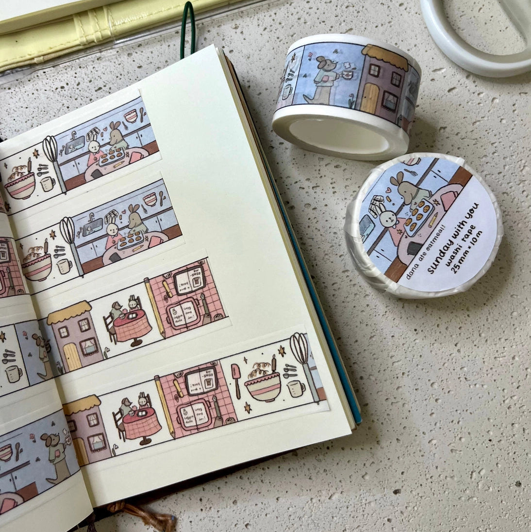 Spend a lovely weekend with Felix the Bunny and Bumi the Doxie
25 mm x 10m washi tape