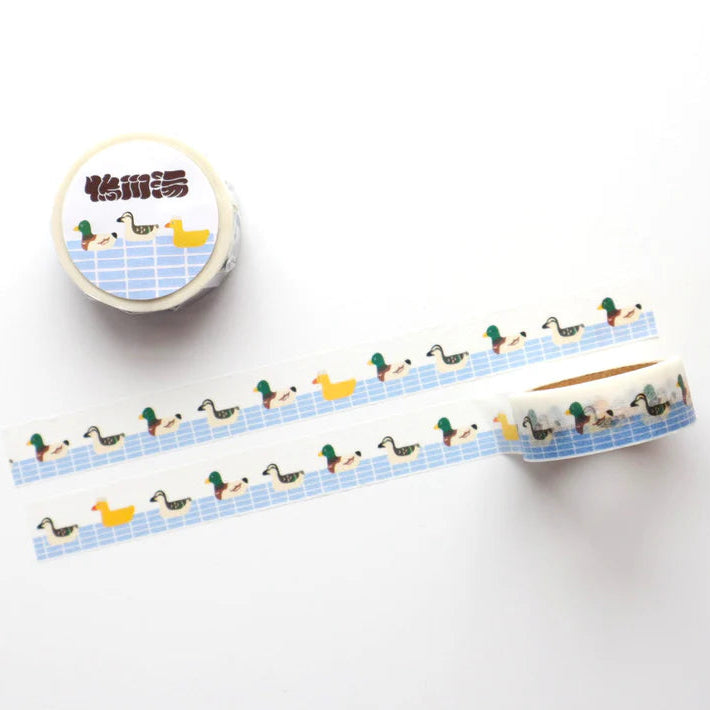 Masking tape from the "Gokuraku Sento Tour" series in collaboration with the public bath. One of the highlights of Kamogawa-yu is its cute tiles. The colorful tiles scattered throughout the compact bathroom are pleasing to the eye and therefore chosen to be displayed on this washi.
◼︎Specifications: Width 15mm× length 7m
◼︎Material: Paper
◼︎Country of origin: Japan